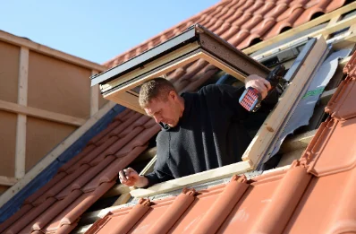 Pose de fenêtres de toit Velux à Melleran
